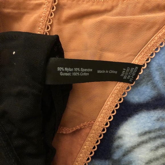 ***SOLD***5 Assorted BootayBag Undergarments - Picture 14 of 15